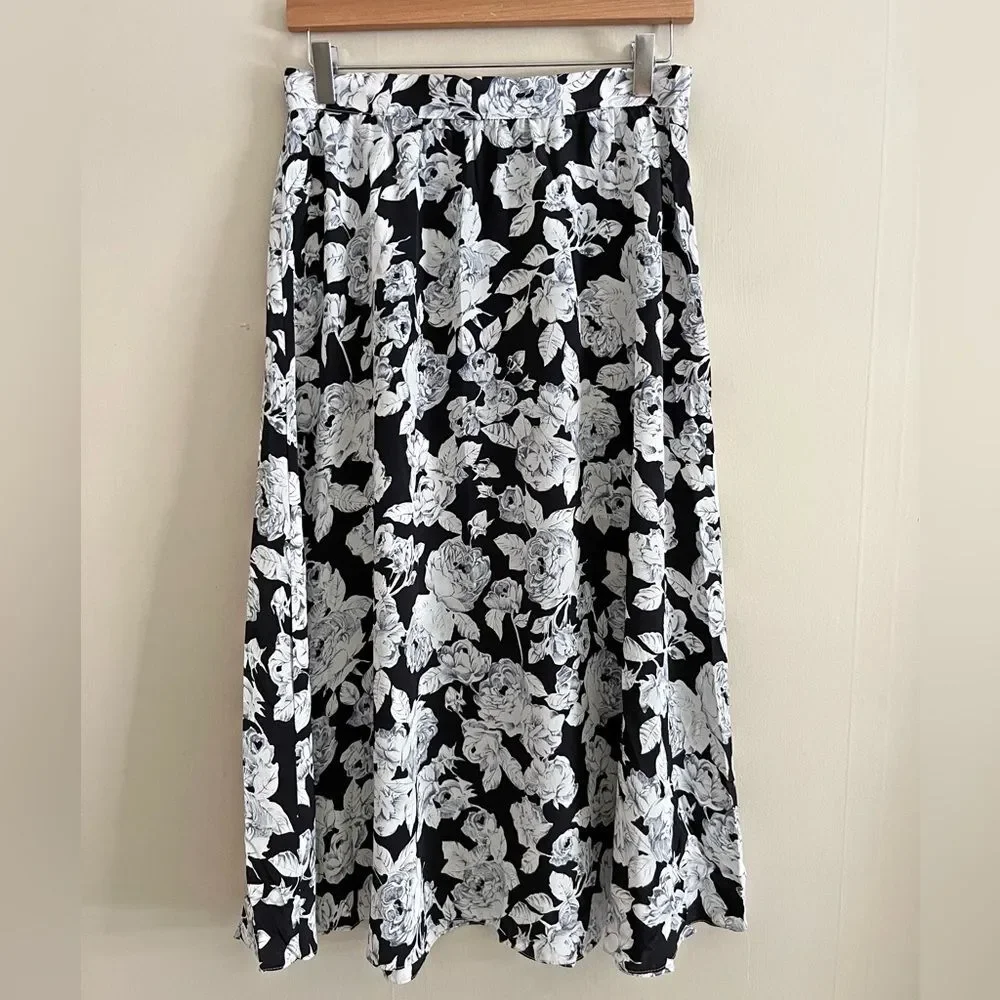 Vintage 90s Black White Rose Floral Midi Skirt High Waist Cottagecore